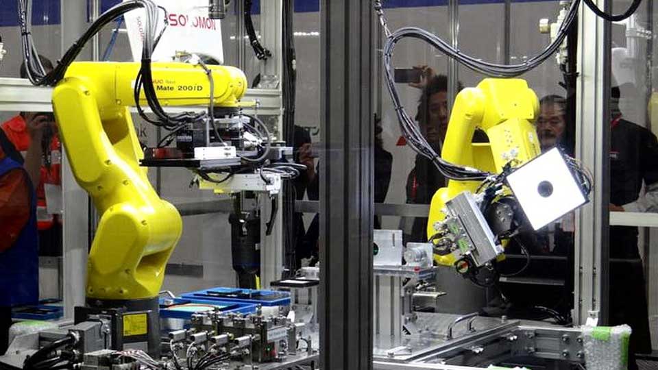 โควิด ปั้น 2 เทคโนโลยีคลื่นลูกใหม่ ใช้ร่วมหุ่นยนต์โรงงาน