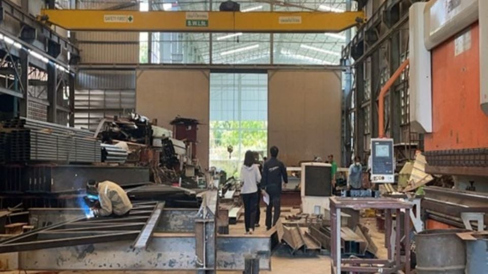 รมว.อุตฯ สั่งระงับโรงงานสระบุรี หลังชุมชนร้องเสียงดัง–น้ำเสีย