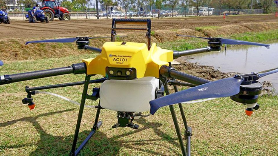 NTT E-Drone เตรียมเปิดตัว “AC101 Connect” โดรนเพื่อการเกษตร เสนอการฉีดพ่นยาฆ่าแมลงอัตโนมัติอย่างแม่นยำ 