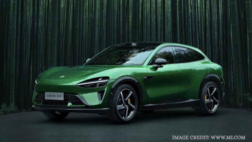 Xiaomi YU7 SUV ยอดจองทะลุ 240,000 คันในจีน ท้าชน Tesla Model Y
