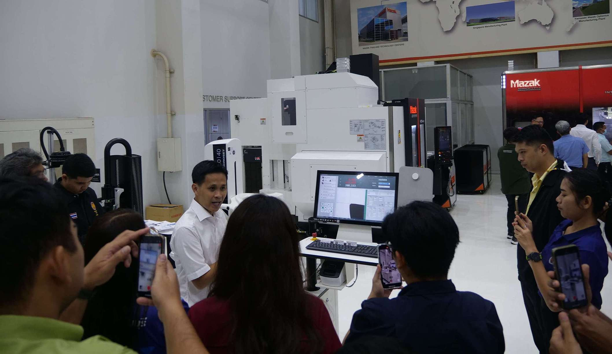 Training ฝึกอบรมโครงการฝึกอบรมหลักสูตรการพัฒนาสมรรถนะครูด้านเทคโนโลยีการผลิตในอุตสาหกรรม 4.0, สำนักงานคณะกรรมการการอาชีวศึกษา (สอศ.) และ บริษัท มินเซนแมชีนเนอรี่ จำกัด, Mazak Thailand Technology Center