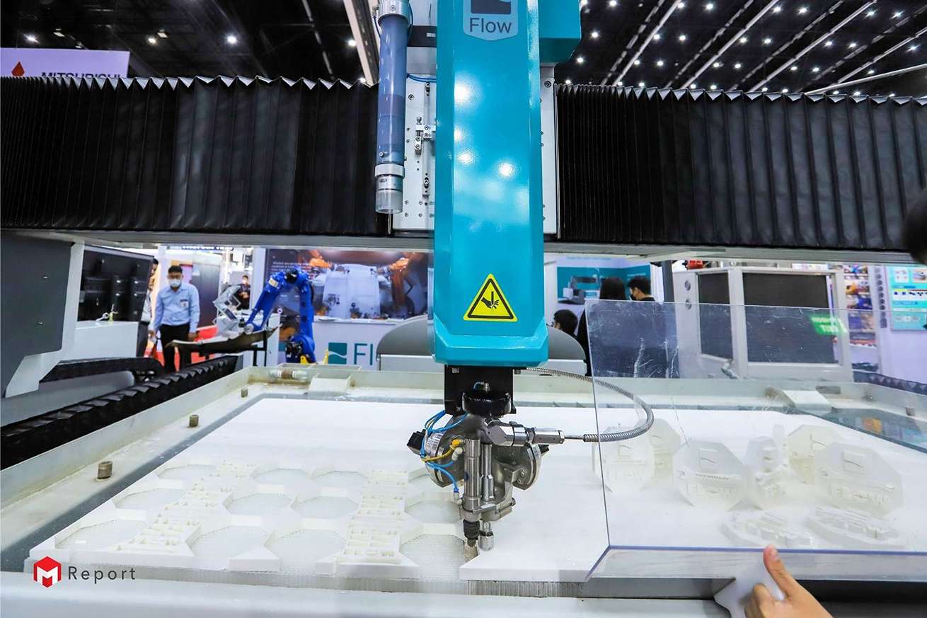 Flow Mach 300 Waterjet Cutting Machine เครื่องตัดพลังน้ำแรงดันสูง, สยามอนันต์กิจ, Siam Anankit, เครื่องตัด Waterjet Manufacturing Expo 2023, Automotive Manufacturing 2023